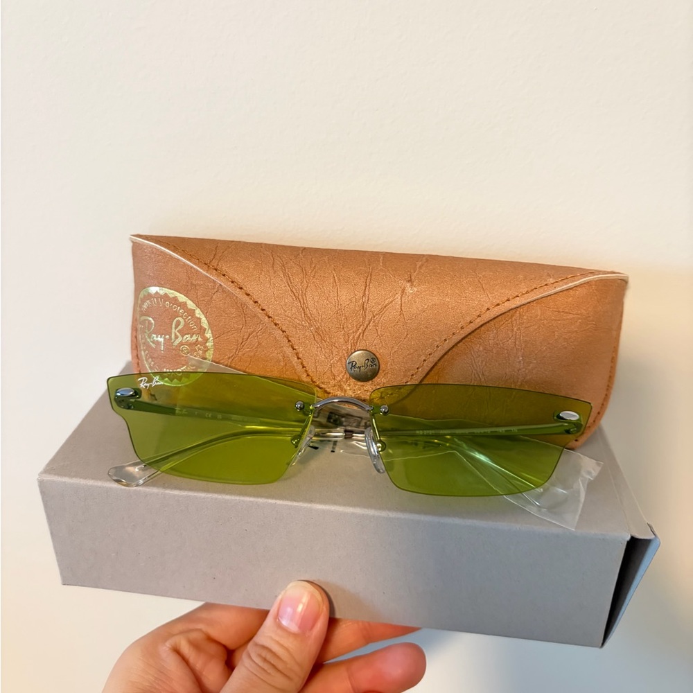Ray-Ban 66mm Anh Frameless Butterfly Sunglasses